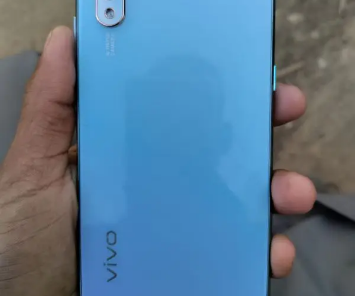 Vivo s1